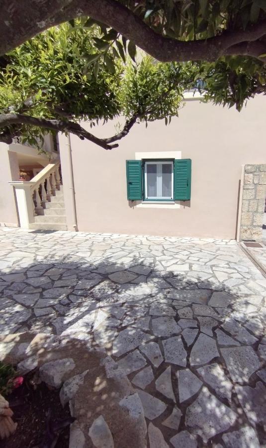 Lofos House Apartment Karavados ภายนอก รูปภาพ